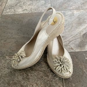 NWOT wedge sandals linen